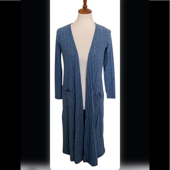 Lularoe Sarah Cardigan
Lularoe Light Blue Ribbed Heather Blue,ribbed. - Picture 3 of 5